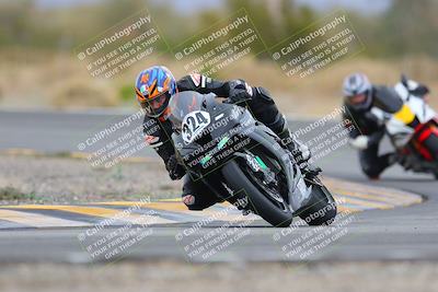 media/Jan-15-2023-SoCal Trackdays (Sun) [[c1237a034a]]/Turn 3 (1115am)/